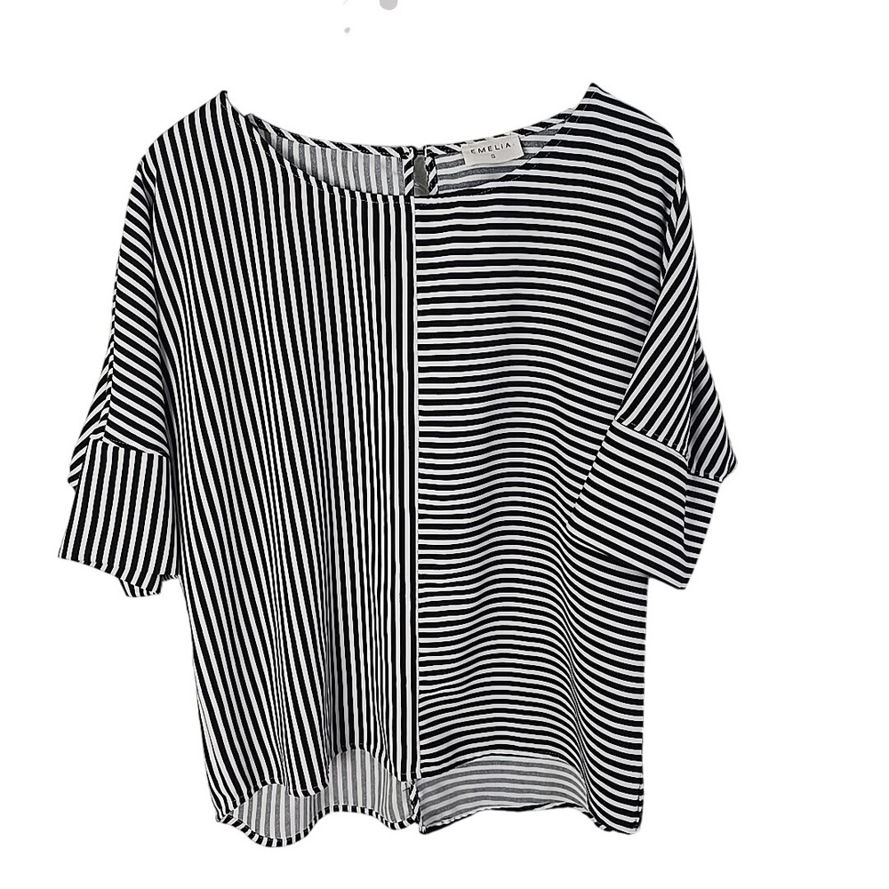 Emelia Women's Boxy Top Small Black White Striped Oversized Punk Hipster